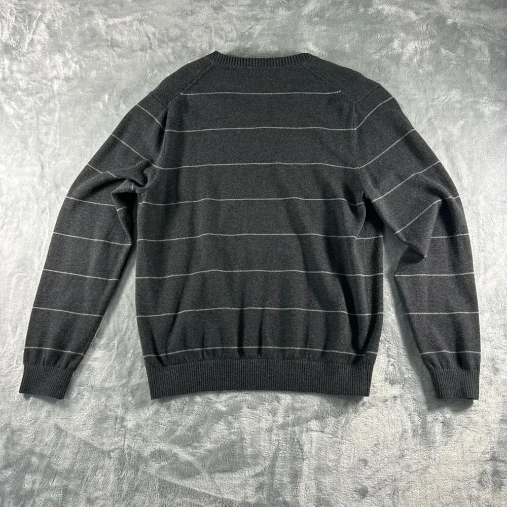 Grey Van‎ Heusen V-neck sweater